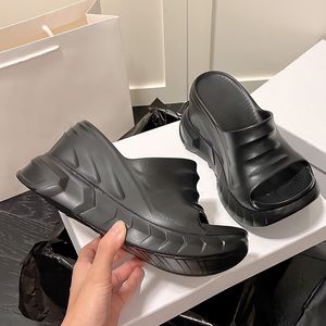 Women Wedge Sandals In Rubber Slippers Thick Bottom Pool Slide Black Platform Sandal Summer Beach Chunky Wedgies Fashion Casual