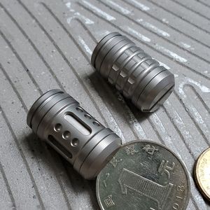 Utomhusgadgets avtagbara legering Big Paracord Tillbehörsskruvtråd Knivpärlor EDC DIY 230815