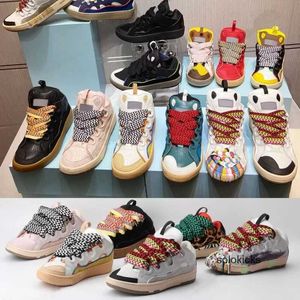 가죽 신발 외부 Lanvinly Platform 90S Hot Designer Mesh Women Sneaker Embosed Laceup Curb 고무 신발 Sole Style Sneakers Mens Womens Calfskin in na fil0