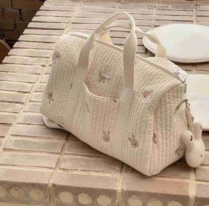 Diaper Bags Large capacity pregnant woman bag baby diaper bag organizer flower embroidery mother bag bedding pajamas travel shoulder bag Z230816