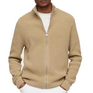 Herrtröjor koreanska mode stickat hösttröja kappa zip upp män casual streetwear toppar kläder mens jackor cardigan 230815