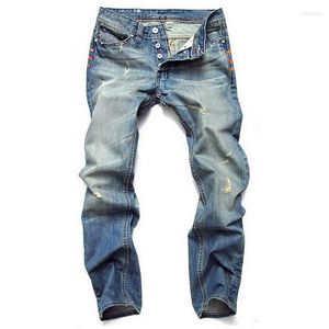 Mäns jeans modeknapp rippade nostalgiska män byxor raka smala fit bomull av hög kvalitet casual denim byxor