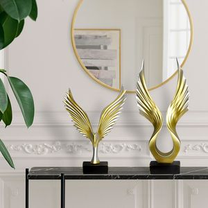 Oggetti decorativi Figurine Golden Trophy Angel Wings Sculptures Eagle Christmas Ornaments Decoration Salon Maison Luxe Years Decor 230815