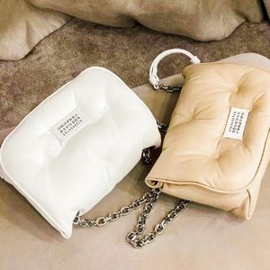 Lambskin Chain Margiela Totes 남자 클라우드 가방 여성 클러치 가방 디자이너 크로스 바디 어깨 가방 고급 메신저 레이디 핸드백 패션 여행 지갑 이브닝 가방