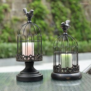 Candle Holders European Retro Metal Holder Wrought Iron Bird Cage Ornaments Soft Decorations Romantic Light Dinner Props