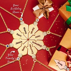 Charms juldag halsband anpassade familjenamn presentersnowflake pussel födelsesten personliga halsband eller nyckelring kvinnor män smycken 230815