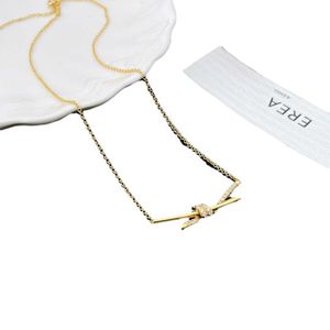 Marka projektanta węzeł Diamentowy naszyjnik Women 925 SREBRY SREBRY WYSOKI Moda Wszechstronna złote siek