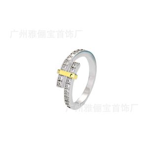 Colar de anel TFF de alta edição da marca de designer com revestimento de cobre branco de 18k e diamantes em diferentes cores em torno da pulseira de diamante completa Brincos de diamante