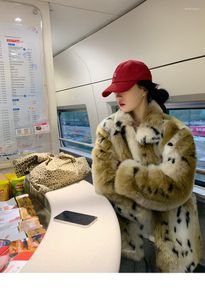 Kvinnors päls faux kappa vinter bomullskläder tjock medellängd leopard tryckta plyschjackor för kvinnor varm avslappnad ytterkläder