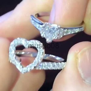 Pierścienie zespołowe Huitan kreatywne pasujące serce pierścionki kobiety 2PCS/zestaw srebrny kolor love oświadczenie palec-ring