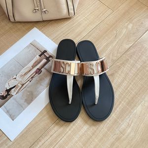 ブランドMo Schino Metal Letter Logo Flip Flops Slipper Womans Designer Sandals Slide Rubberフラットトン最高品質のカジュアルシュービーチプールミュール夏の屋外スライダー