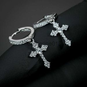 Charm Huitan Stylish Arrow Cross-Shape-Drop-Ohrringe für Frauen/Männer Dazzlcristal Zirkonia HipHop Party Frau/männliche Modeohrringe J230817