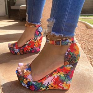 Scarpe da festa ragazze sexy design estivo tacchi alti con fibbia alla caviglia donne fiori fiori aperta sandali 23081 57