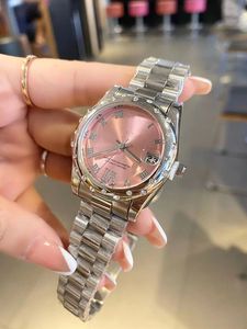 Damer Watches Rhinestone Diamond Gold Women Watch Designer armbandsur 316L All rostfritt stål Romerskal 28mm vattentät för kvinnors alla hjärtans dag gåva