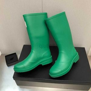 부츠 1 페어 업 파리 C 긴 레인 부츠 회전 고무 PVC Rainboots 여성 청소년 플랫폼 부티 야외 외관 파열 상단 발은 부드럽고 S