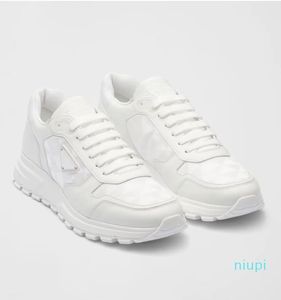 Sapatos masculinos famosos Prax 01 tênis de couro escovado malha de nylon branco preto top de luxo skate walking runner de esportes ao ar livre casual