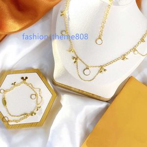 Europe America Fashion Designer Jewelry Sets Lady Women Brass Hollow Out Flower V Initials Tassels Double Deck Necklace Bracelet Earrings M64855