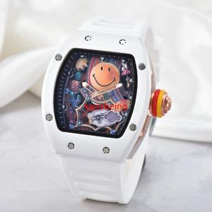 Des New Brand Beautiful Hollow Retro Style Mechanical Men's Watch Silicone Silicone Stains Steeld Quartz Watches Watches