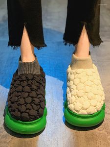 أحذية القطن أحذية المرأة 2023 شتاء الأزياء الغربية الطراز الغربي غير رسمية دافئة دافئة سميكة التزلج