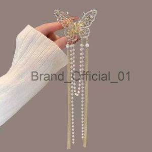 2023 New Female Butterfly Pearl Tassel Hair Claw Rhinestone Clip Korean Simple Shark Ponytail Crab Clip Girls Hair Accessories x0817