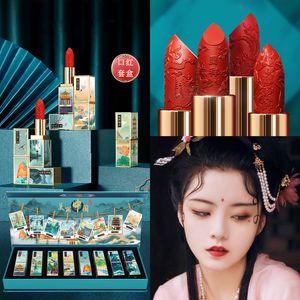 Lipstick 8pcset Classic Chinese Red Dress Present Box Vintage Pure High Mättnad Färgglad graveringskonstår Makeup Set 230816