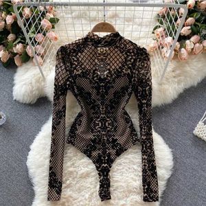 Kvinnors jumpsuits Rompers Ficusrong Summer Chic Streetwear Flocking Slim Bodysuit Women Sexig backless Rompers kvinnliga mode koreanska bodycon jumpsuits t230817