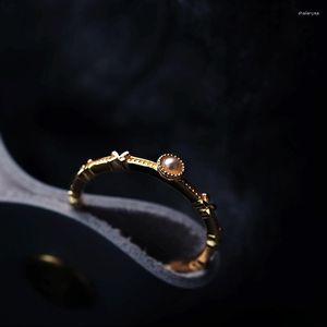 Cluster Rings S925 Серебряное серебряное золото, кольцо, женская мода, индивидуальная личность высокого класса, инкрустация жемчужных украшений жемчужина