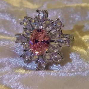 Cluster Rings Brilliant Luxury Sweet Pink Cubic Zirconia Öppning Justerbar stamen Oregelbunden kvinnors ringboll Party smycken Tillbehör