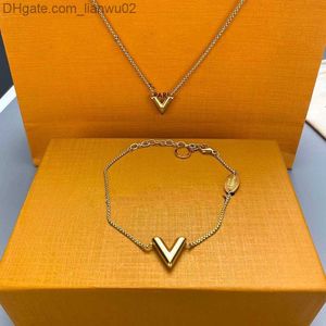 Pendant Necklaces Luxury brand necklace pendant designer fashion jewelry man cjeweler letter plated gold silver chain for men woman trendy jewellery Z230817