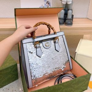 2023 Pırıltılı Bambu Omuz Çantaları Tasarımcı Çanta Crossbody Tote Bag Kadın Seyahat Kılıfları Çantalar Çanta Deri Parlak Sequins 5a