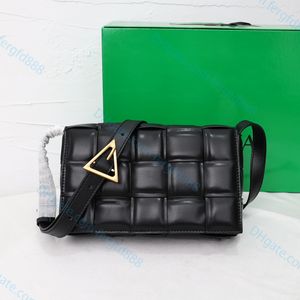 The new envelope sling Luxury Designer Shoulder Bags Genuine Leather Womens fashion Evening Clutch Bags mens pochette Cross Body quilted Totes weave chain hand bag