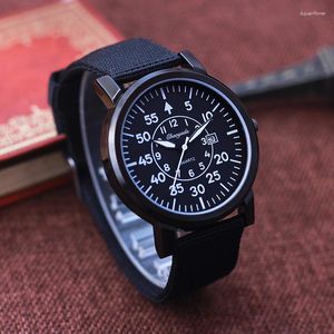 腕時計SDOTTER 2023 MEN BOYS COOL COOL Large Dial Digital Date Canvas Strap Young Personality Quartz防水電気WA