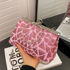 Factory wholesale ladies shoulder bags 7 colors elegant alloy clip hoop handbags exquisite beaded sequined chain bag sweet dress embroidered handbag 303#