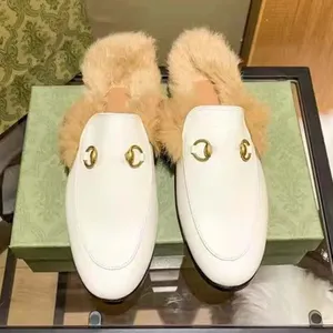 Designer Mules tofflor Kvinnor Loafers äkta läder sandaler hästbit halv drag princetown metallkedja kohud män glider tränare 05