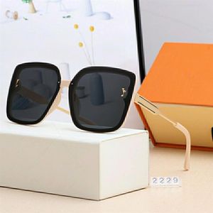 Top luxury Sunglasses polaroid lens designer womens Mens Goggle senior Eyewear For Women eyeglasses frame Vintage Metal Sun Glasse258e