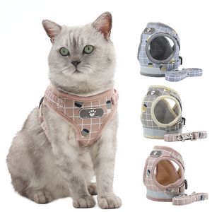 Small Animal Supplies Nylon Adjustable Cats Harness and Leash Set Reflective Collar Back AntiEscape Kitten Puppy Breathable Pet Accessories 230816