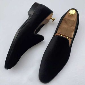 Running Shoes Men Loafers Shoes Suede Low-heeled Solid Color Comfortable Casual Retro Wear Fashion Everyday All-match Classic Shoes 230803