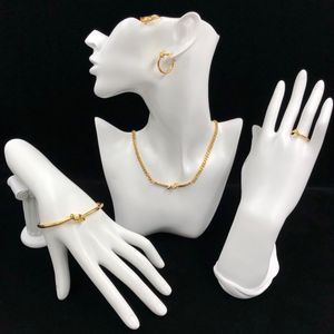 Cl Barkly Kadın Marka Tasarımcısı Resmi Reprodüksiyonlar Altın Kaplama 18K 925 Gümüş Marka Tasarımcı Moda T0P Gelişmiş Malzemeler Premium Hediyeler 009