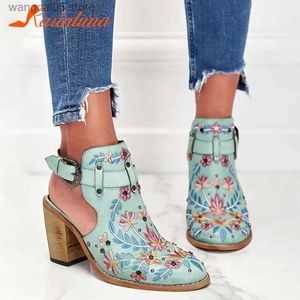 Klänningskor Karinluna 2023 Nytt droppskepp i Stock Summer Women Vintage Brodery Floral Wood Block High Heeled Clog Slingback Sandaler Shoes T230818