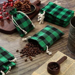 Christmas Buffalo Plaid Drawstring Bag Party Decrations Rustic Cotton Xmas Plaid Present Wrap Stockings Green Red Black LL