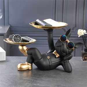 Dekorativa föremål Figurer Fast Dog Butler med Tray Harts Statue Home Decor French Bulldog Live Room Table Ornaments Sculpture Gift 230817