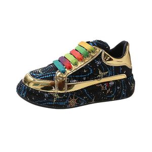 Klänningskor 2023 Fashion Luxury Designer Sneakers for Women Hip Hop Platform Casual Breattable Shoes Trainers Print Bling Spring/Autumn J230818