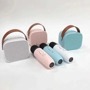 Mikrofony dom słodkie karaoke mini bezprzewodowe mikrofon Bluetooth Bluetooth przenośny dźwięk z mikrofonami z rodziną piosenki Singing Maszyna Nowa HKD230818