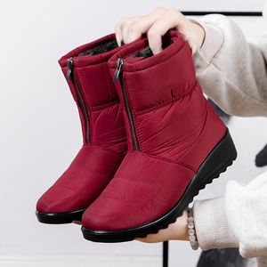 Gratis fraktstorlek 35-44 Vattentäta snöstövlar Designer Black Red Navy Women Winter Warm Plush Ankel Booties Front Zipper Non Slip Bomull Padded Outdoor Shoes