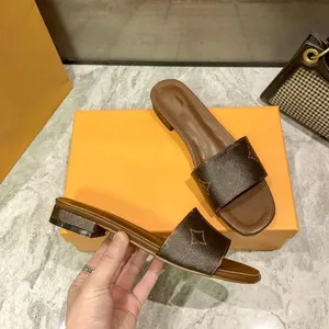 Designer Slippers REVIVAL MULE embossed lambskin leather flat Shoes Women Slides Sandals Summer Flip Flops 06