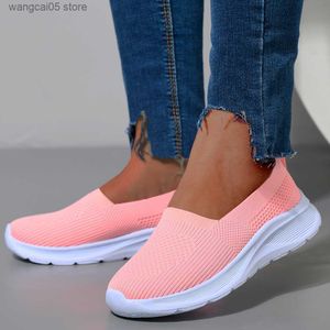 Klänningskor Summer Women Sneakers Mesh Breattable Women Casual Flats Shoes Slip On Female Sport Shoes Plus Size Tennis Shoes Lady Loafers T230818