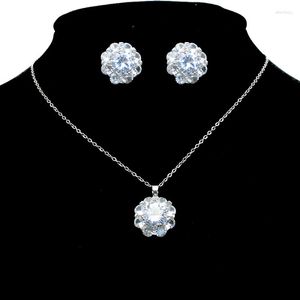 Halsbandörhängen Set Round Flower Cubic Zircon Pendant Halsband örhängen av rostfritt stålkedja smycken för kvinnor vit hypoallergenisk