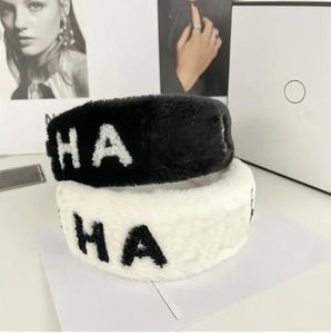 Moda carta designer de pele headbands para mulheres menina nova lã inverno ao ar livre hairband cabeça envoltório preto branco lavagem rosto bandana com caixa