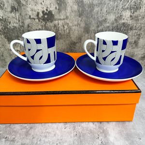 Mugs Runway Design 120 ml Bone China Coffee Cups and Saucers Table Provise Plates Dishes Afternoon Tea Drinkware 230817