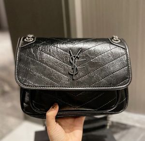 Алмазная решетка 2023 Сумка V-образная ромбика Rhombic Bags Messenger Luxurys Designer Cafate Women Женщины вязание цепочки высокие нитя